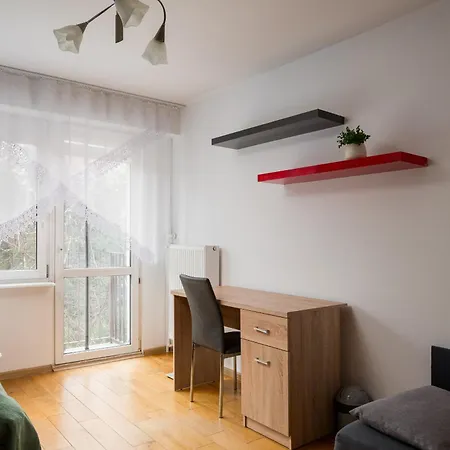 Apartmán Ursus Niedzwiadek 3-bedroom By Bookinghost *