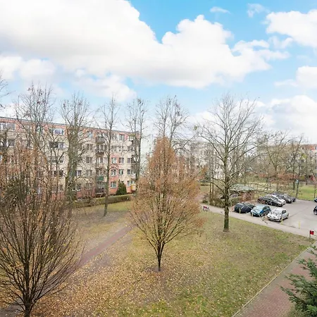 Ursus Niedzwiadek 3-bedroom By Bookinghost