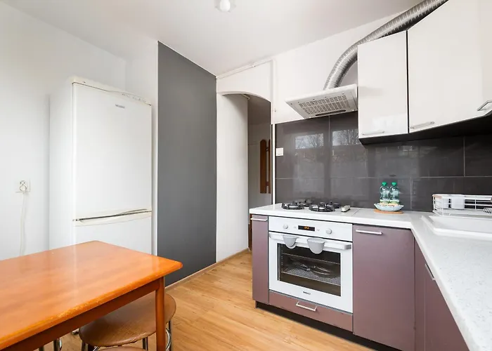 Ursus Niedzwiadek 3-bedroom By Bookinghost Апартаменты *