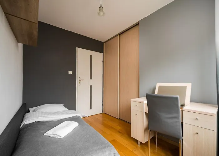 Ursus Niedzwiadek 3-bedroom By Bookinghost Varšava