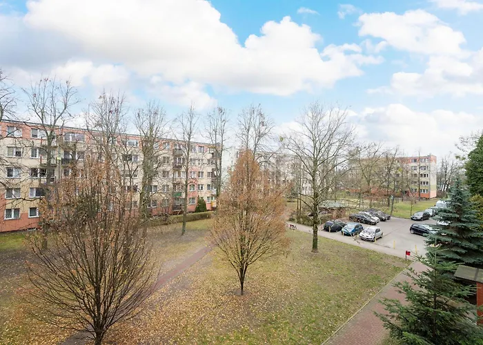 Ursus Niedzwiadek 3-bedroom By Bookinghost